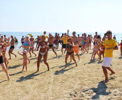 hotelzenith.unionhotels it speciale-luglio-in-vacanza-a-cervia-con-spiaggia-compresa-e-animazione 009