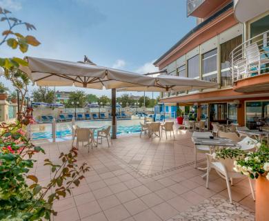 hotelzenith.unionhotels it festa-della-mamma-in-famiglia-nelle-atmosfere-di-cervia 011