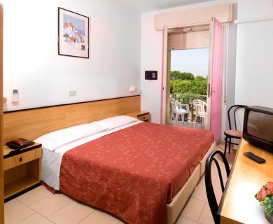 hotelzenith.unionhotels it speciale-offerta-sagra-della-seppia-in-hotel-a-pinarella-di-cervia-sul-mare 011
