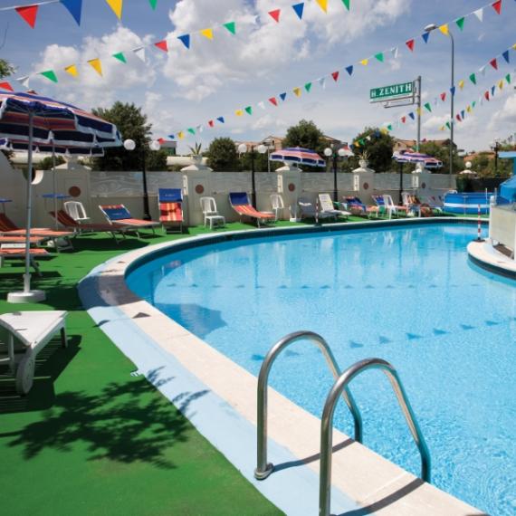 hotelzenith.unionhotels en cervia-hotel-zenith-swimming-pool 018