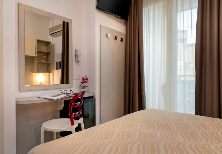 hotelzenith.unionhotels en pinarella-cervia-hotel-rooms 019